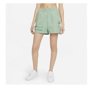 Like New Nike Women’s Cargo Shorts Sz. Xs